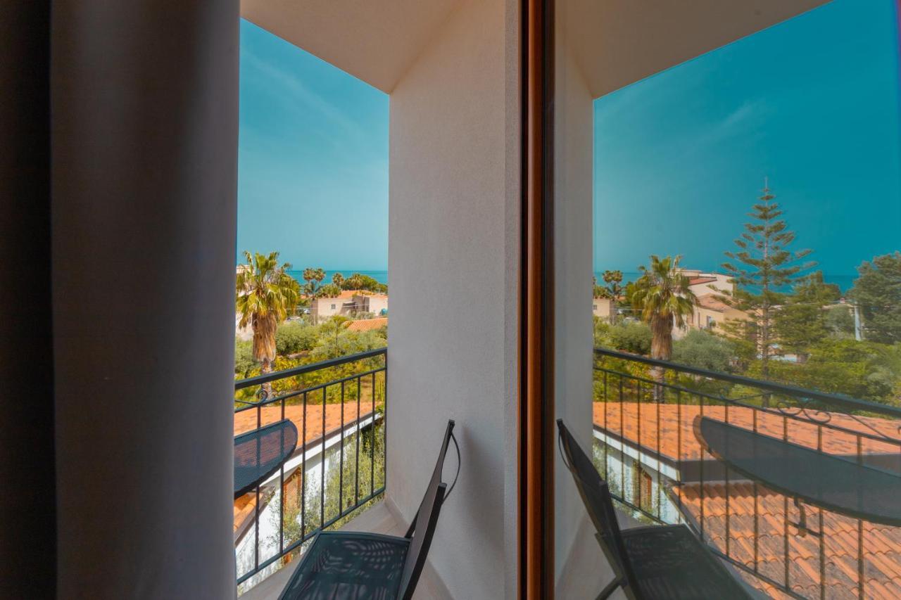 Hotel Baia Del Capitano Cefalù Eksteriør bilde