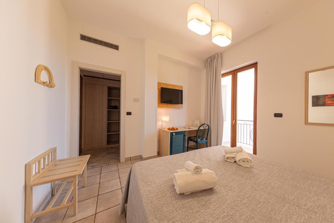 Hotel Baia Del Capitano Cefalù Eksteriør bilde