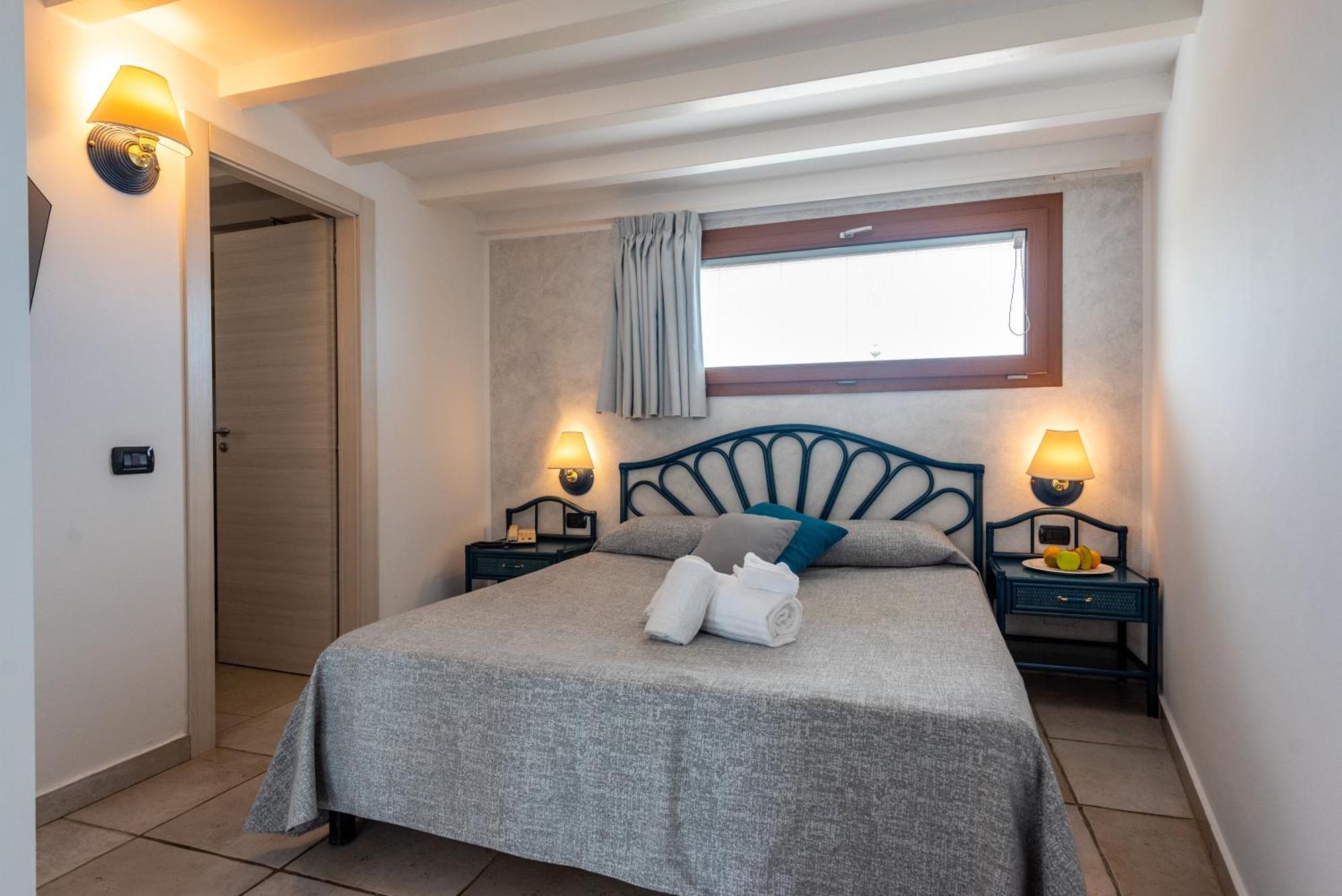 Hotel Baia Del Capitano Cefalù Eksteriør bilde