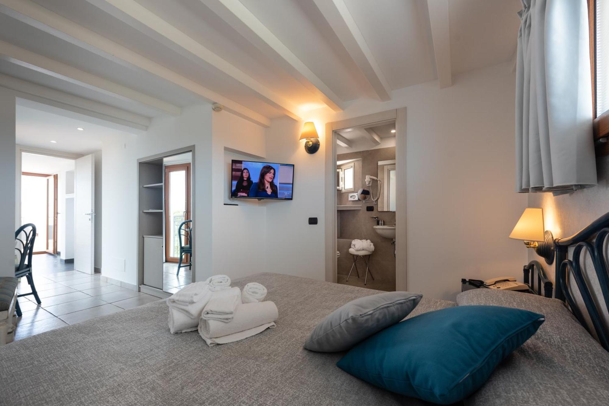 Hotel Baia Del Capitano Cefalù Eksteriør bilde